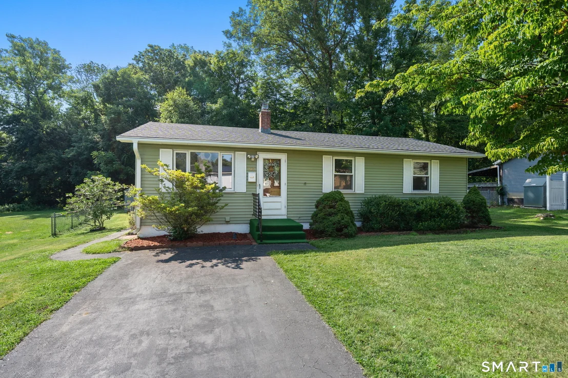 Photo of 143 Southridge Drive