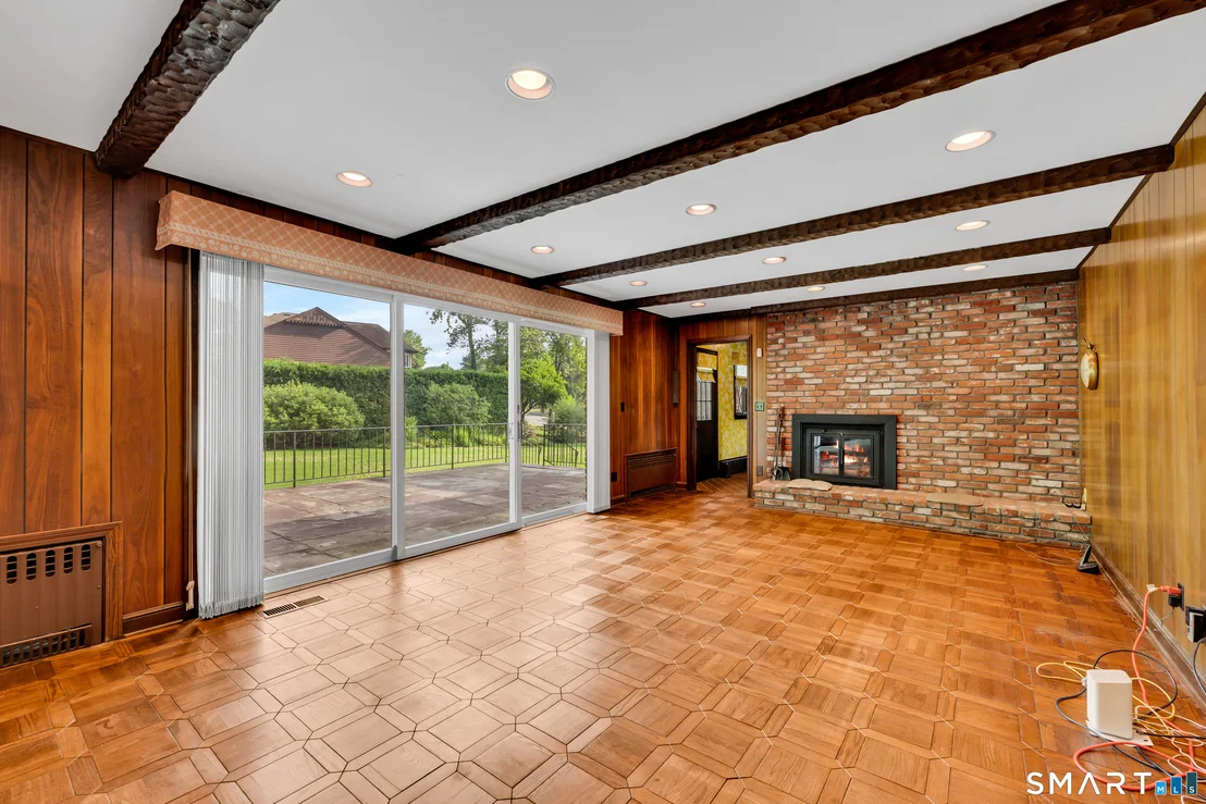 Photo of 232 Maybrook Road
