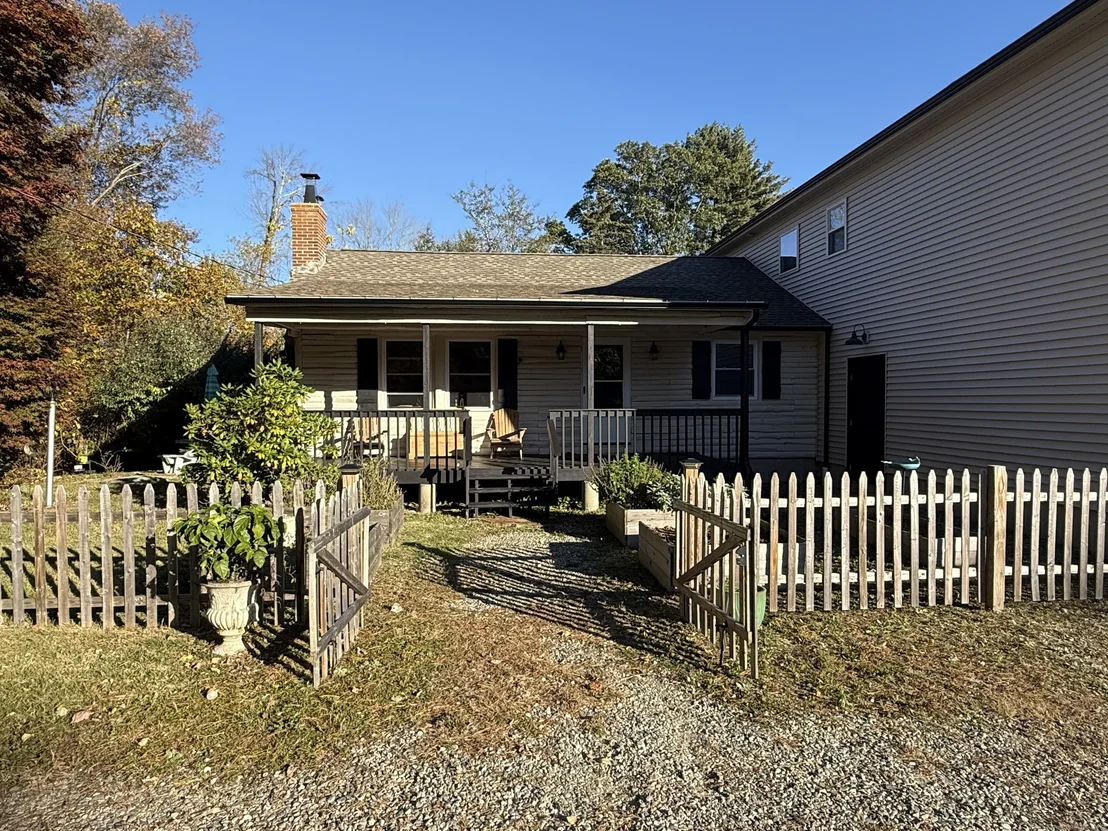 Photo of 93 Jericho Road