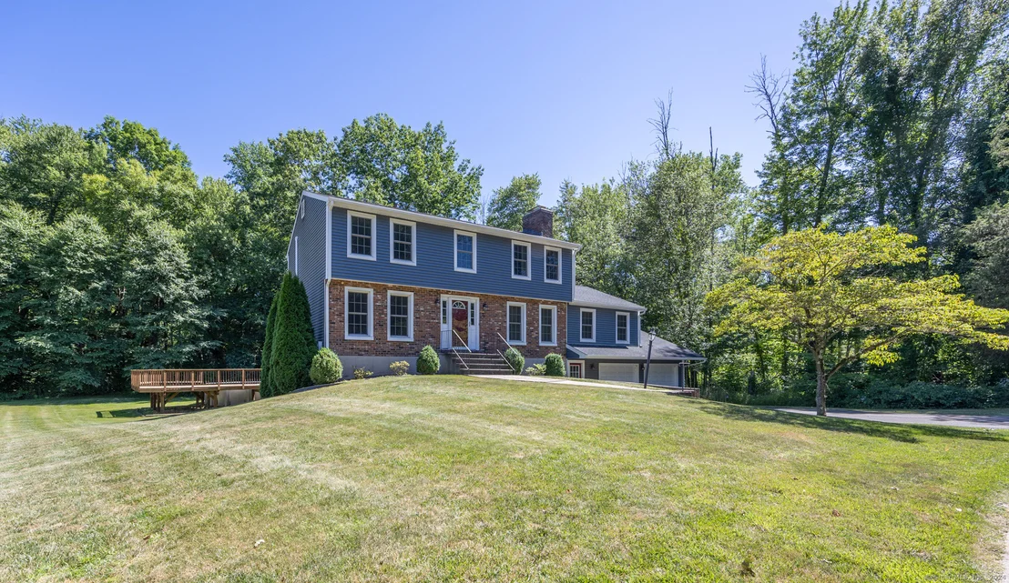 Photo of 79 Vineyard Drive