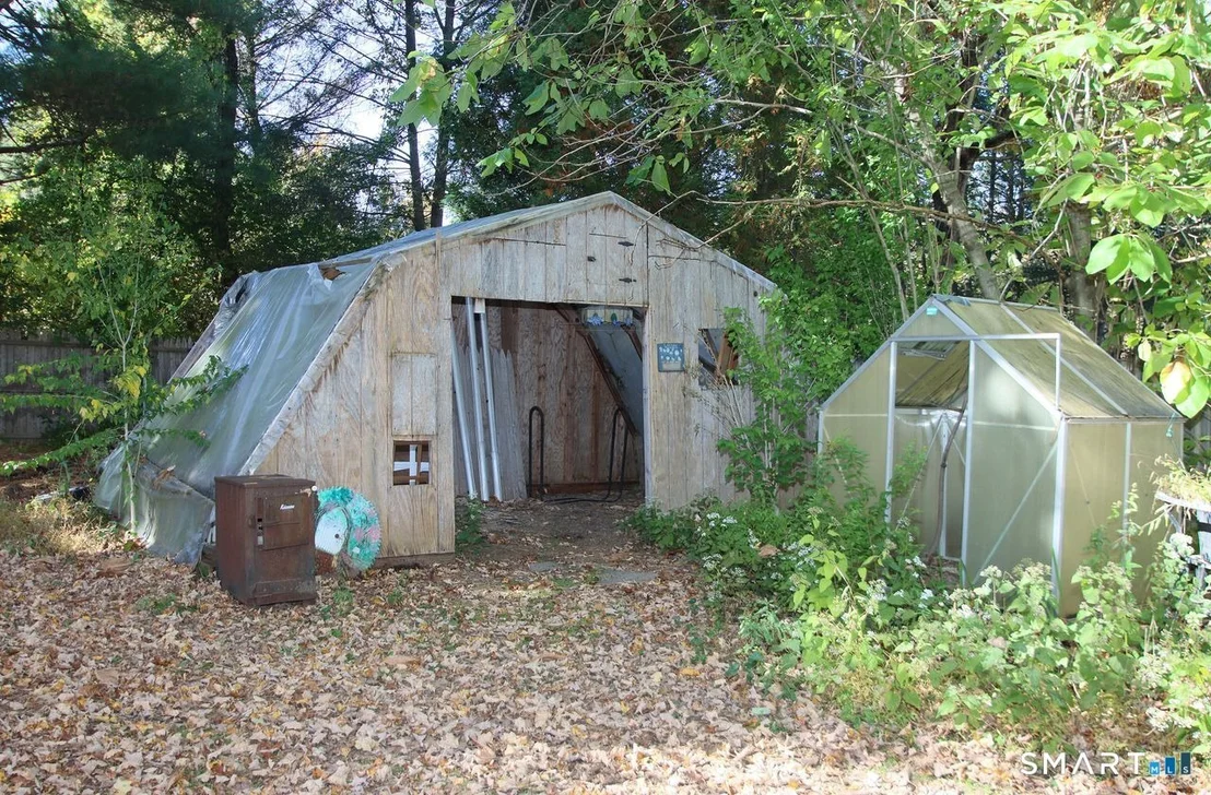 Photo of 662 Forest Road