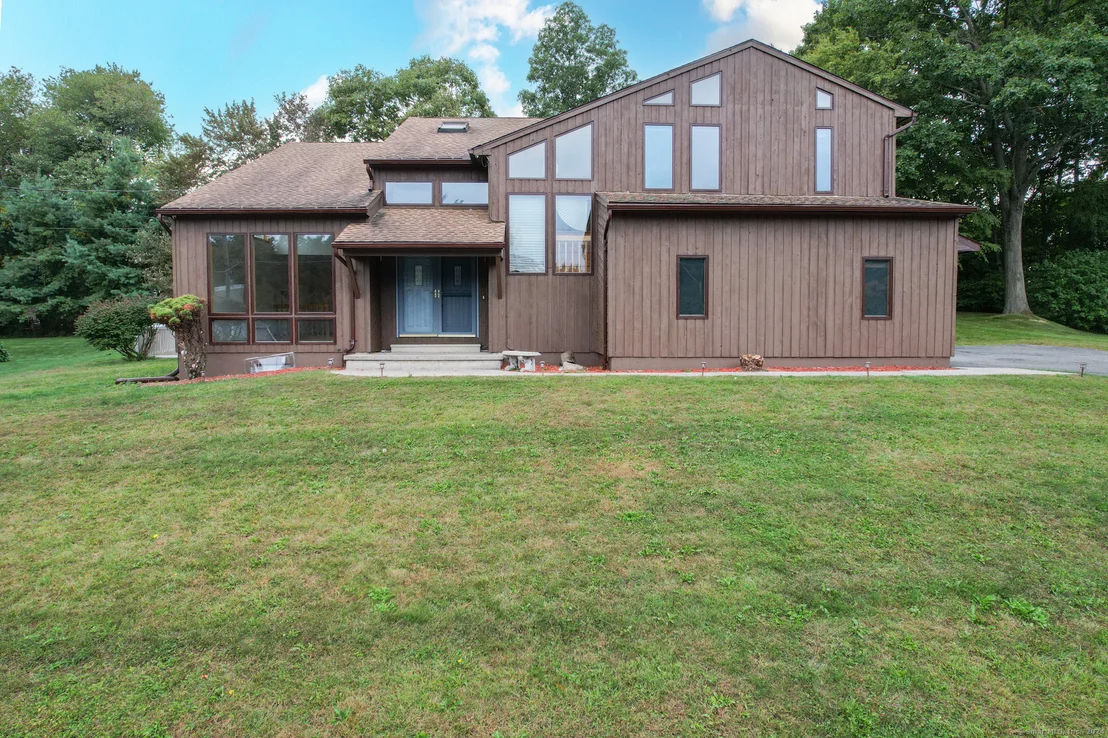 Photo of 405 Neill Drive