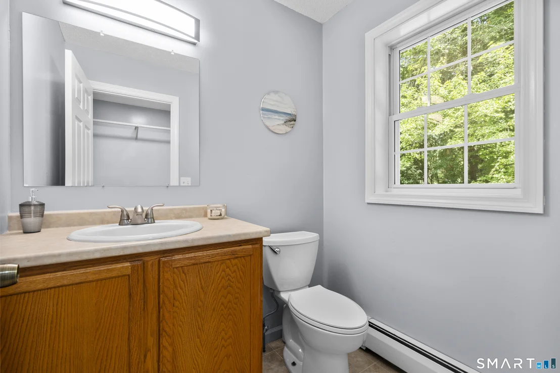 Photo of 264 Trumbull Highway