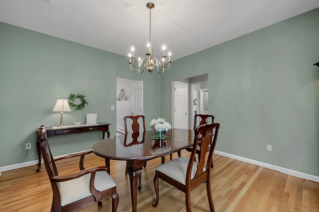 Photo of 20 Cowles Road