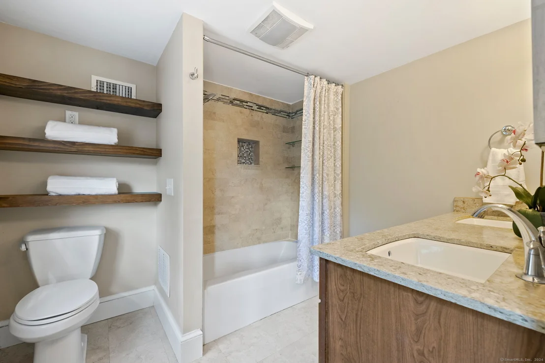 Photo of 1016 Ridge Road
