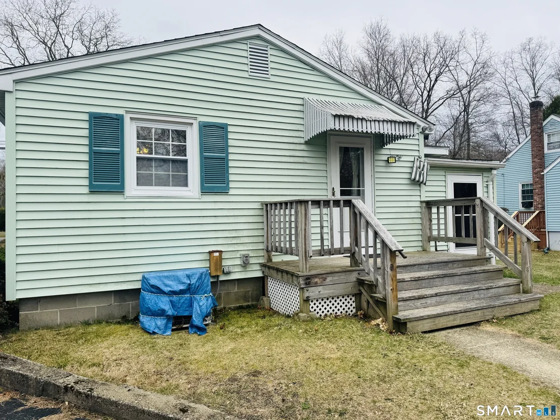 Photo of 99 Squaw Rock Road