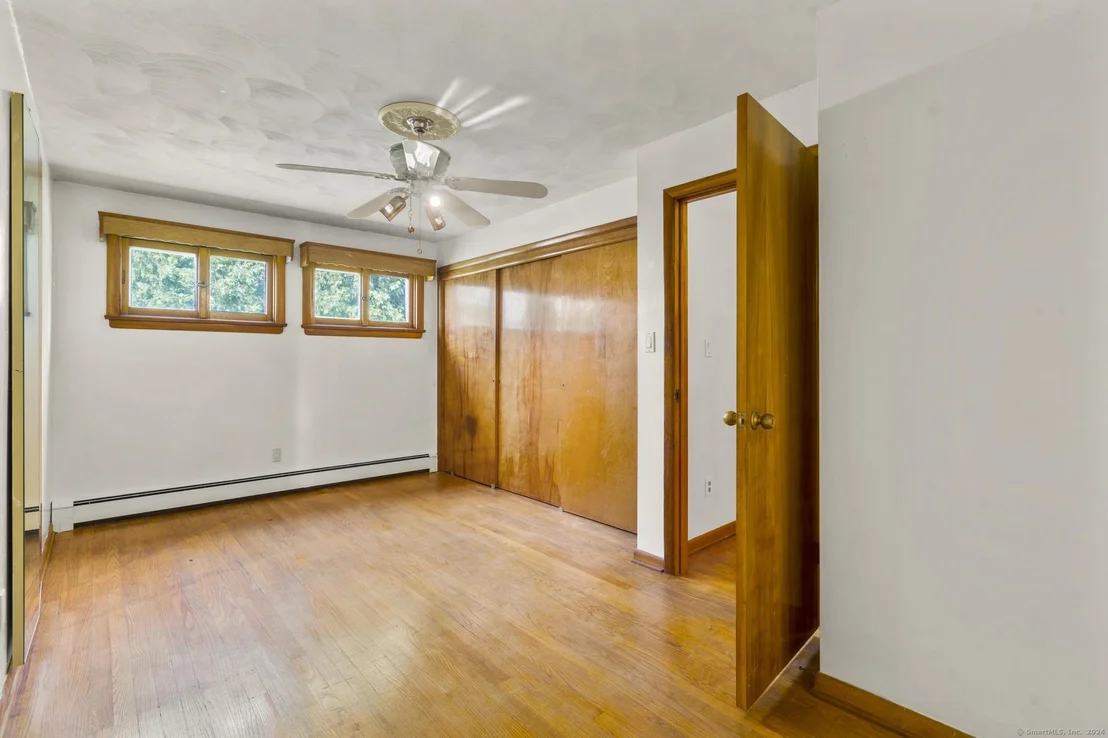 Photo of 668 Ellington Road