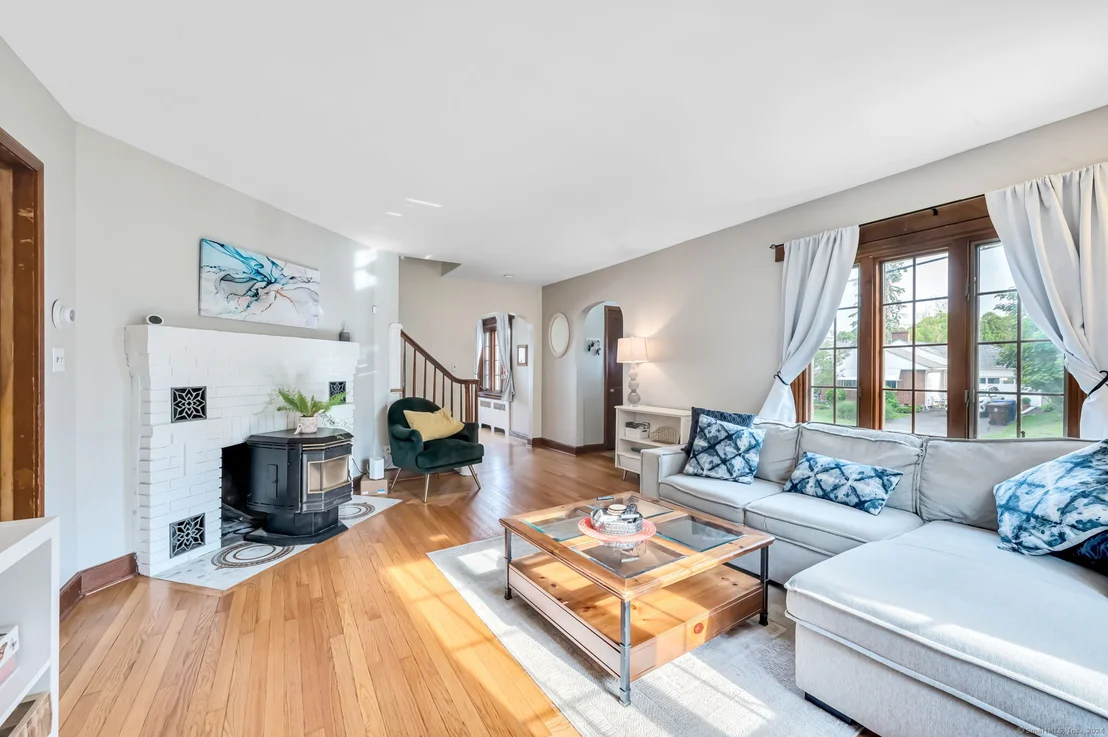 Photo of 1 Spier Avenue