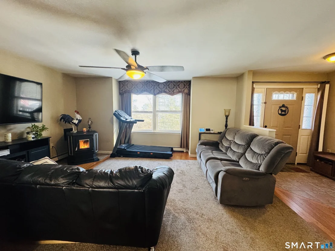 Photo of 150 Searles Road