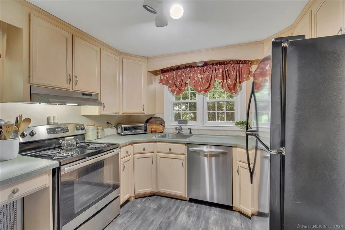 Photo of 719 Randolph Road