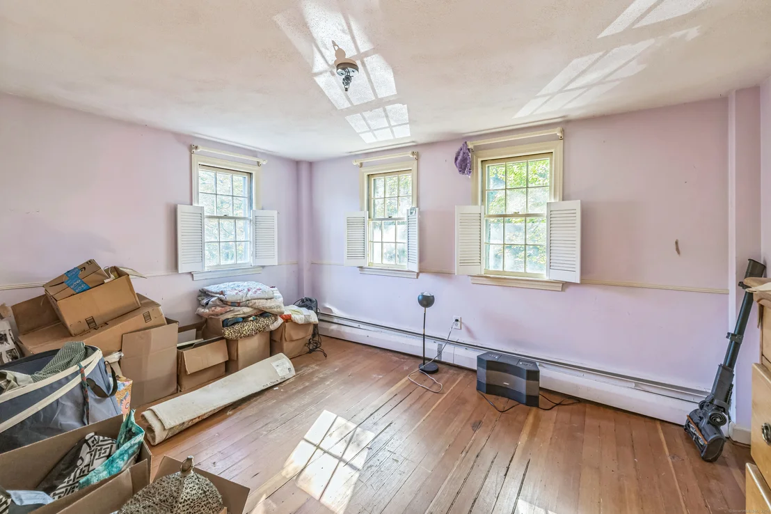 Photo of 40 Holcomb Street