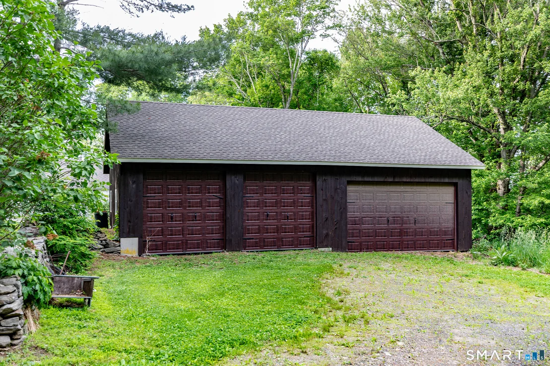 Photo of 124 Botsford Hill Road