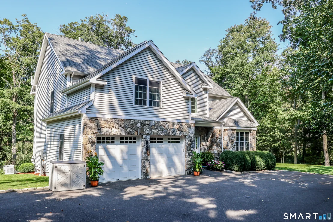 Photo of 105 Perry Avenue
