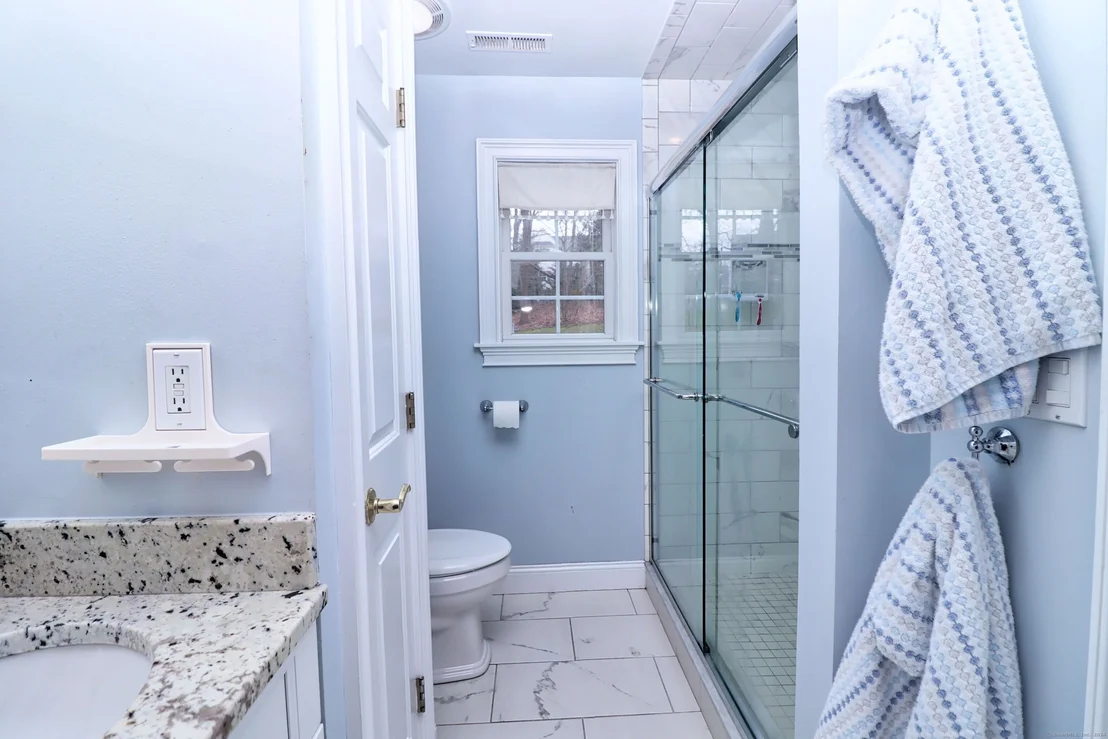 Photo of 129 Georgetown Drive