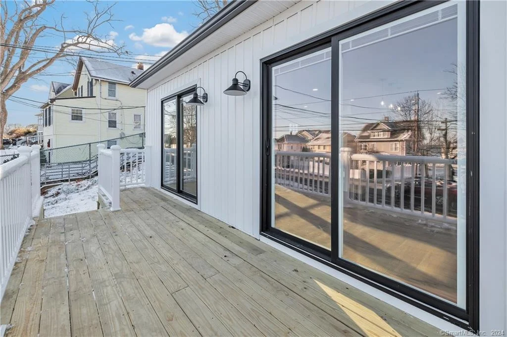 Photo of 39 Edgefield Avenue