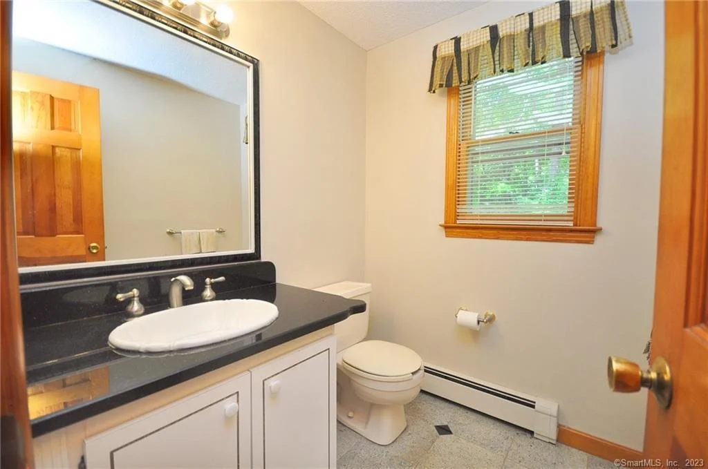 Photo of 5 Saxton Brook Drive
