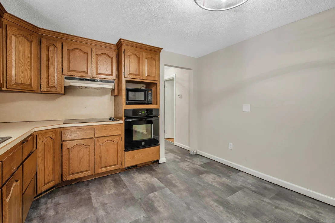 Photo of 2 Frisbie Circle