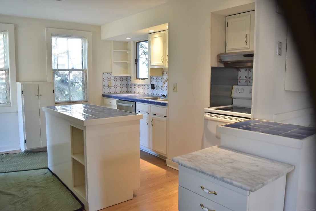 Photo of 42 Pequot Trail