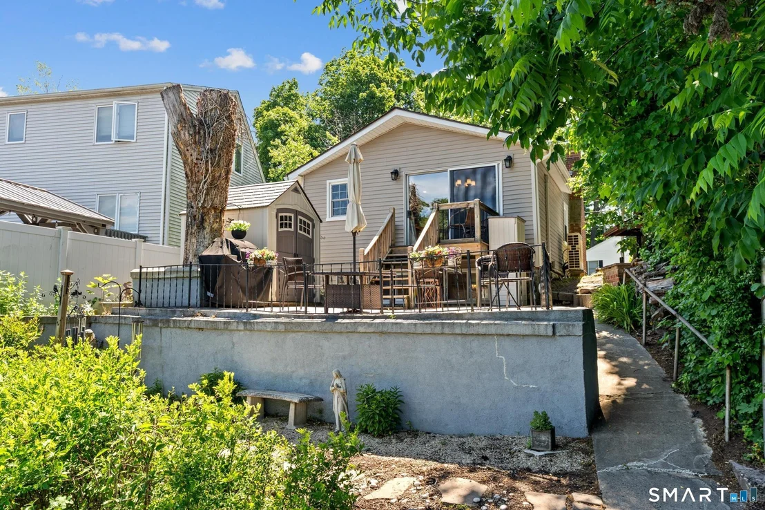 Photo of 16 Grieb Trail