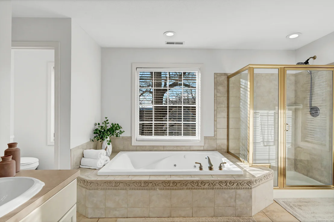 Photo of 41 Windermere Ridge Drive