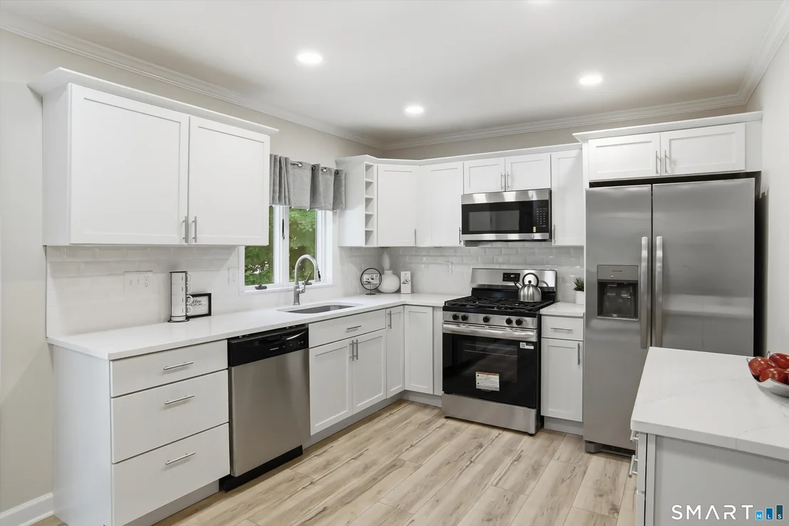 Photo of 16 Deepwood Drive