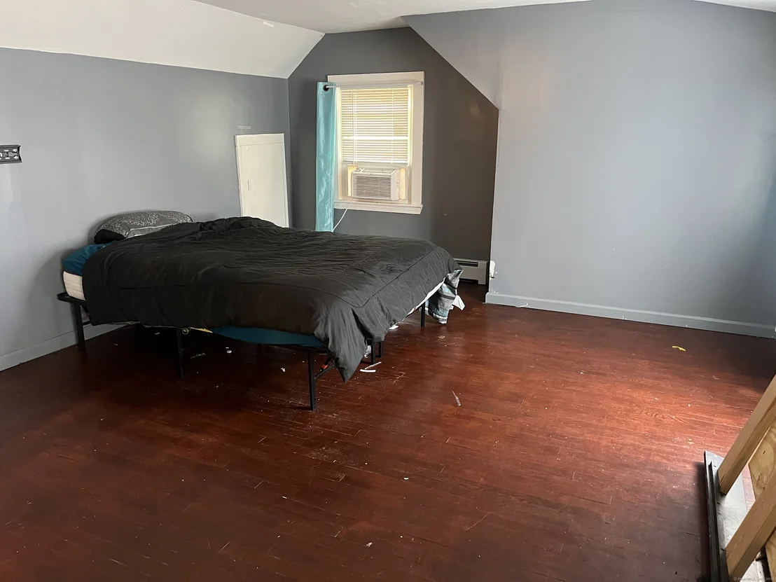Photo of 281 Mill Plain Avenue