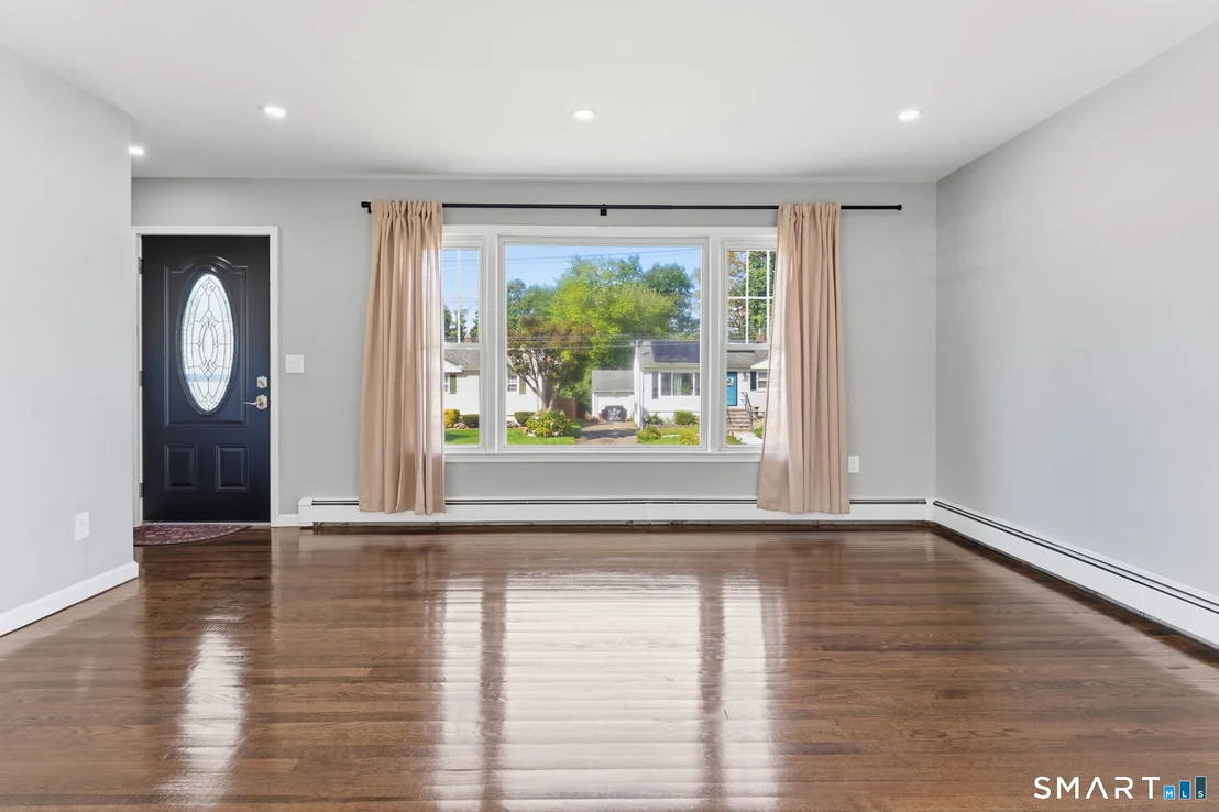 Photo of 144 Beatrice Drive