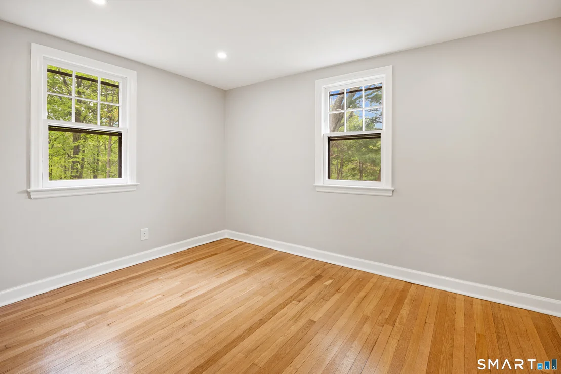 Photo of 40 Circle Drive