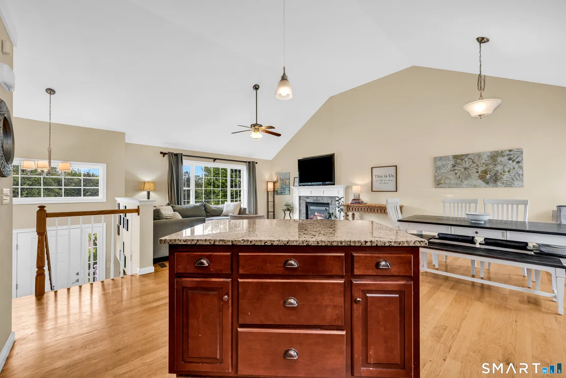 Photo of 122 Uconn Drive