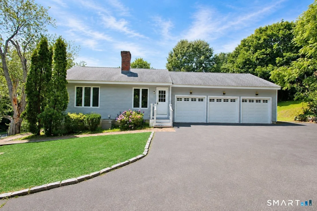 Photo of 328 Saybrook Road