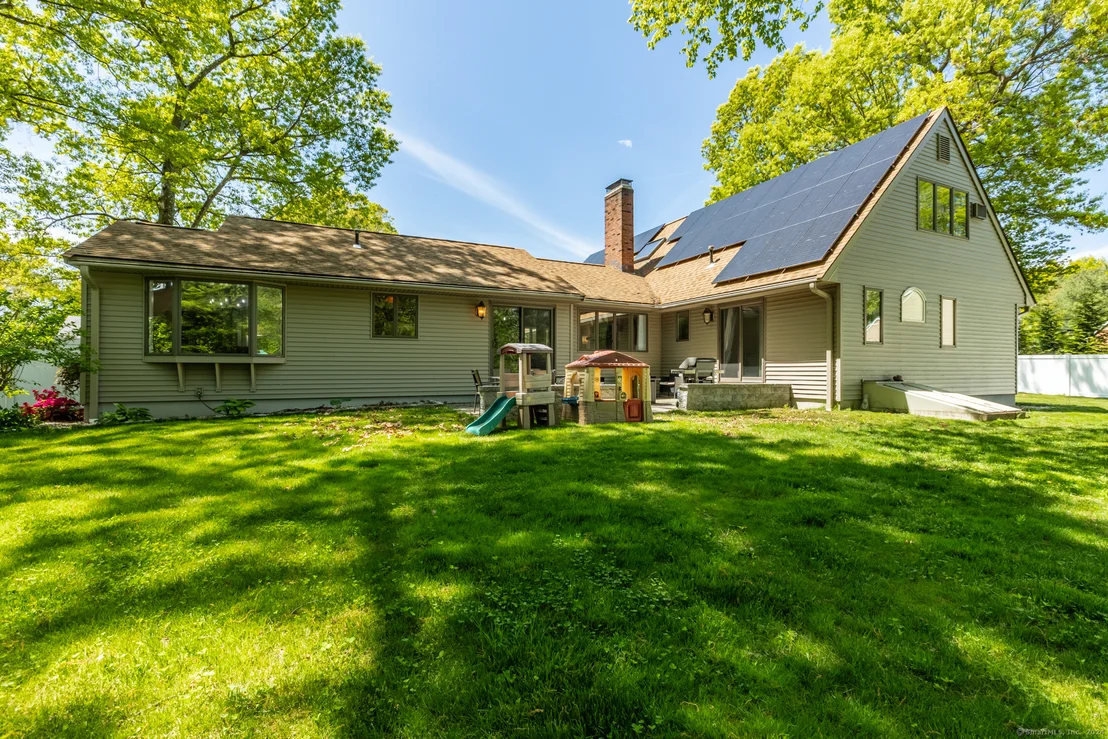 Photo of 96 Stonefield Trail