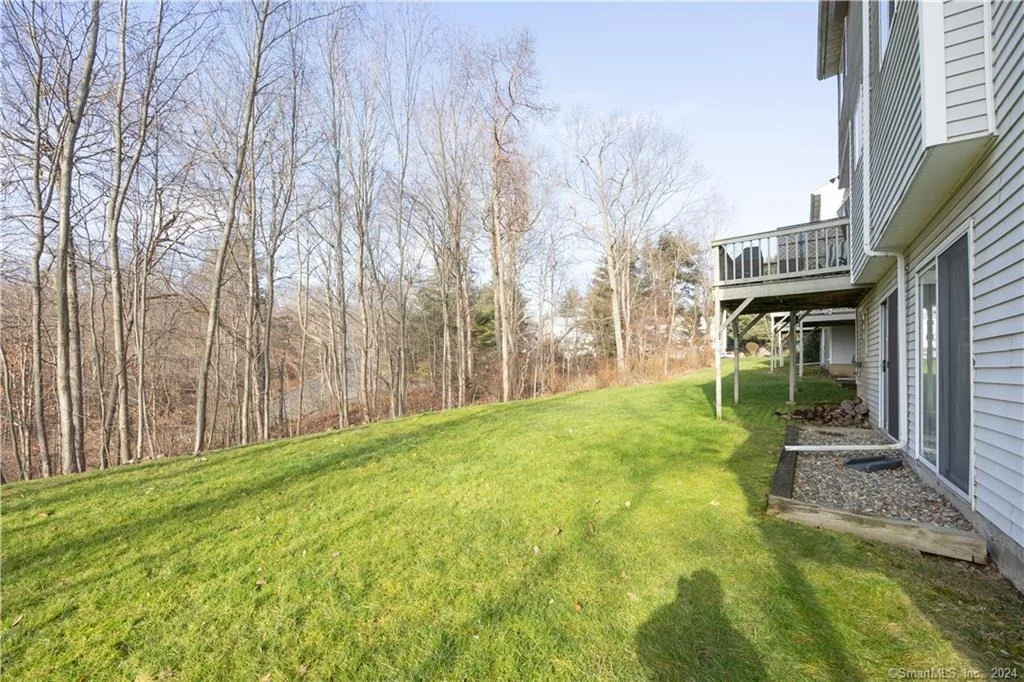 Photo of Unit 41D at 925 Oronoke Road
