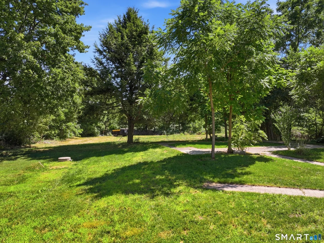 Photo of 369 Thompson Road