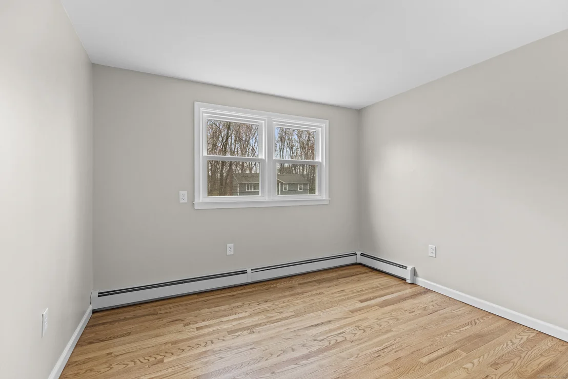 Photo of 35 Hampton Lane