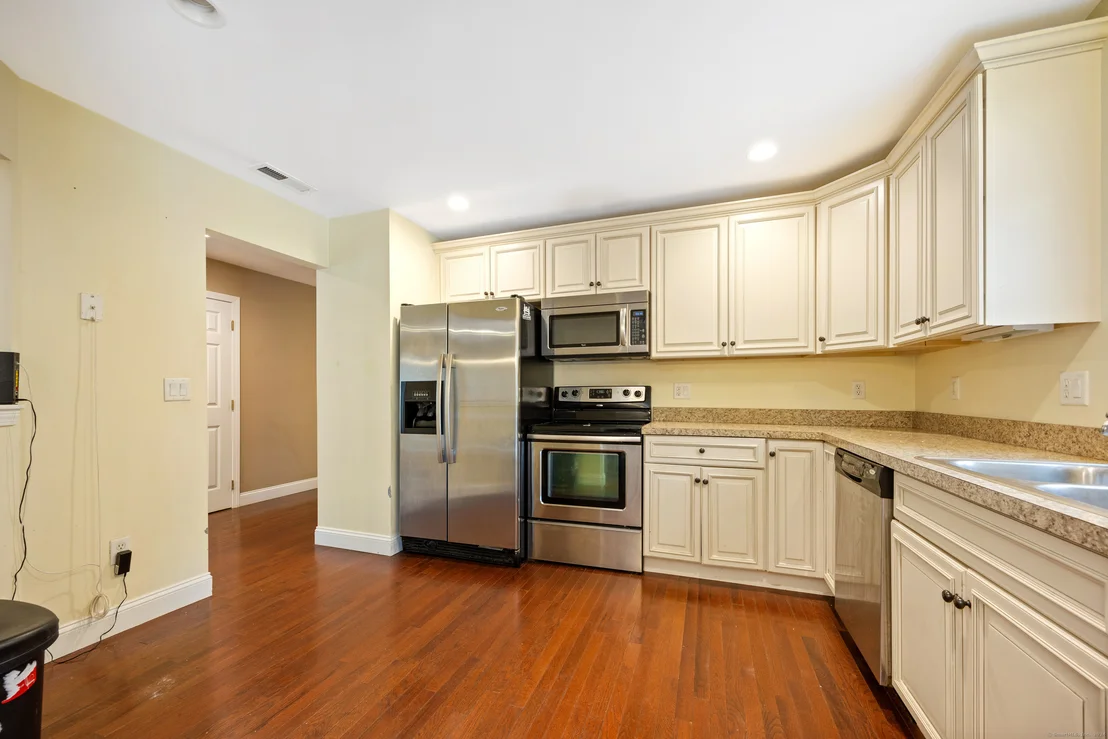 Photo of 180 Beach Road