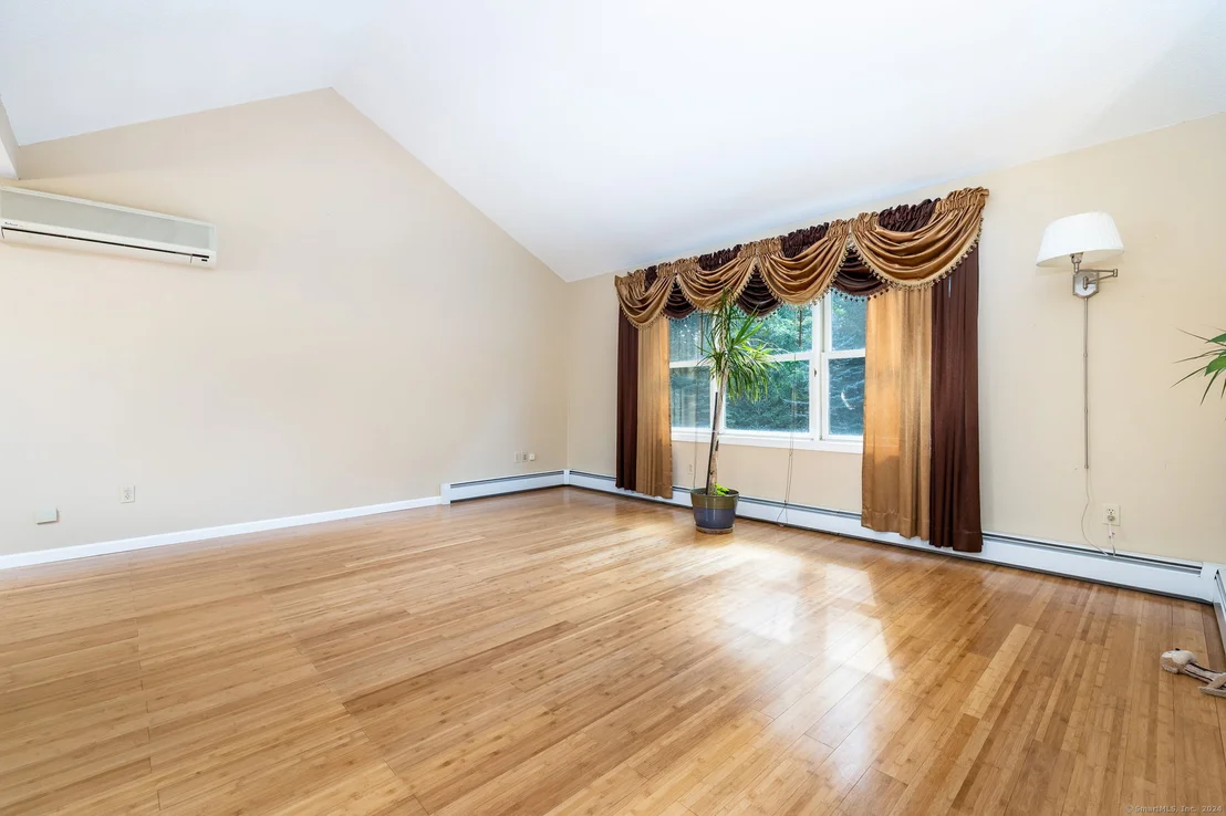 Photo of 135 Pine Street