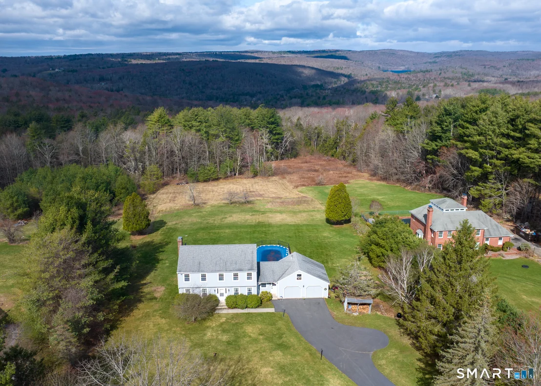 Photo of 1833 Mountain Road