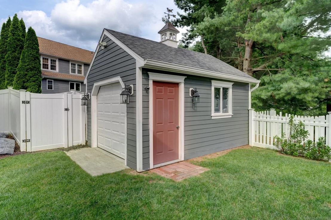 Photo of 6 Rolling Meadow Drive