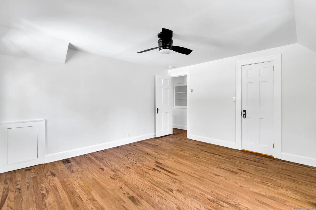 Photo of 31 Cedarhurst Lane
