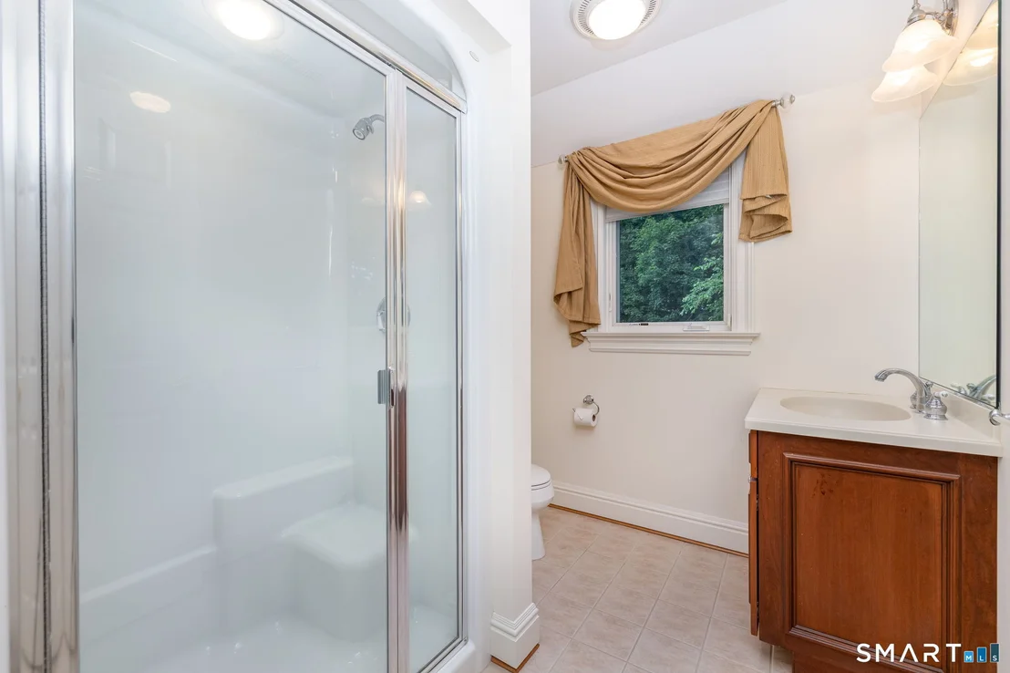Photo of 122 Windward Place