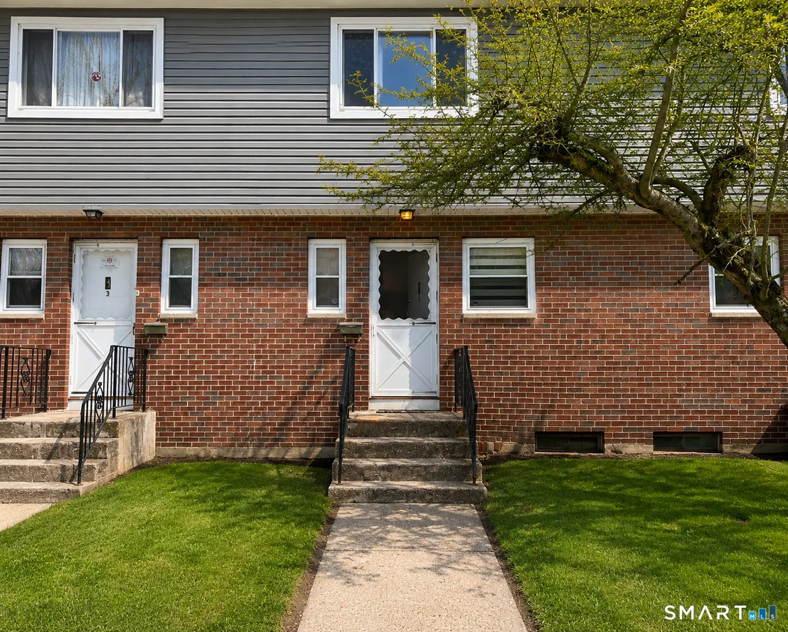 Photo of Unit 4 at 2 Camelot Drive