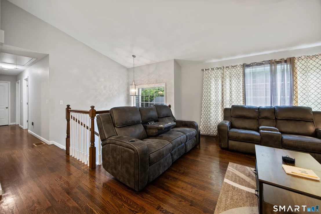 Photo of 48 Cedar Avenue