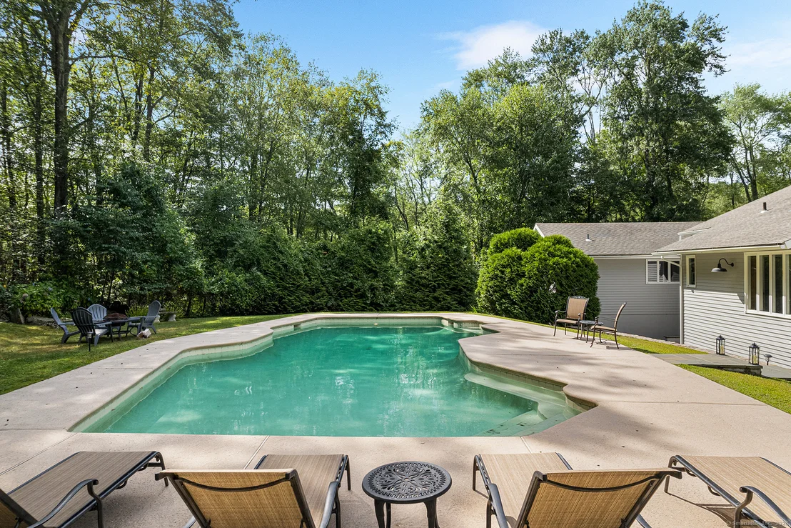 Photo of 335 Georgetown Road