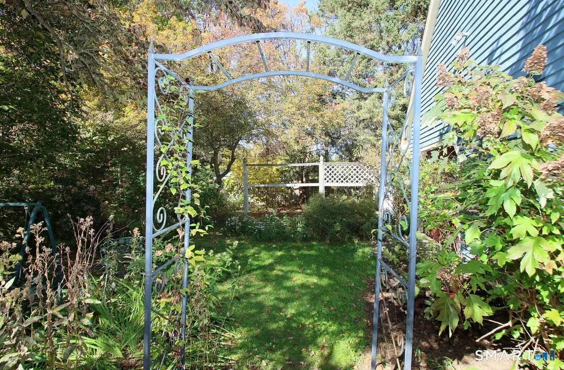 Photo of 662 Forest Road