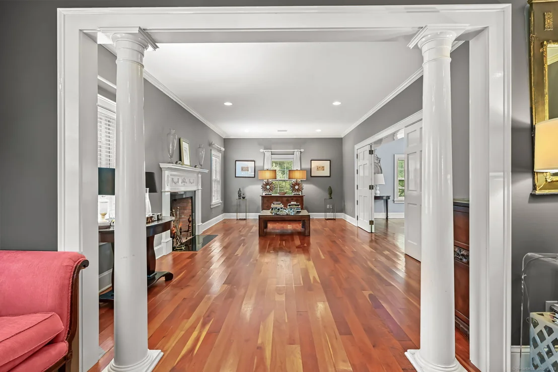 Photo of 330 Ridgefield Road