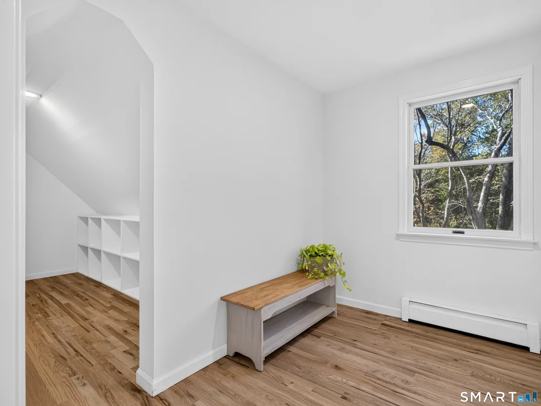Photo of 7 Hickory Hill Drive