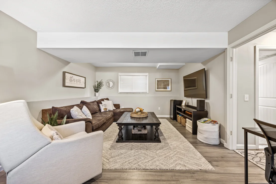 Photo of 7 Westwood Circle