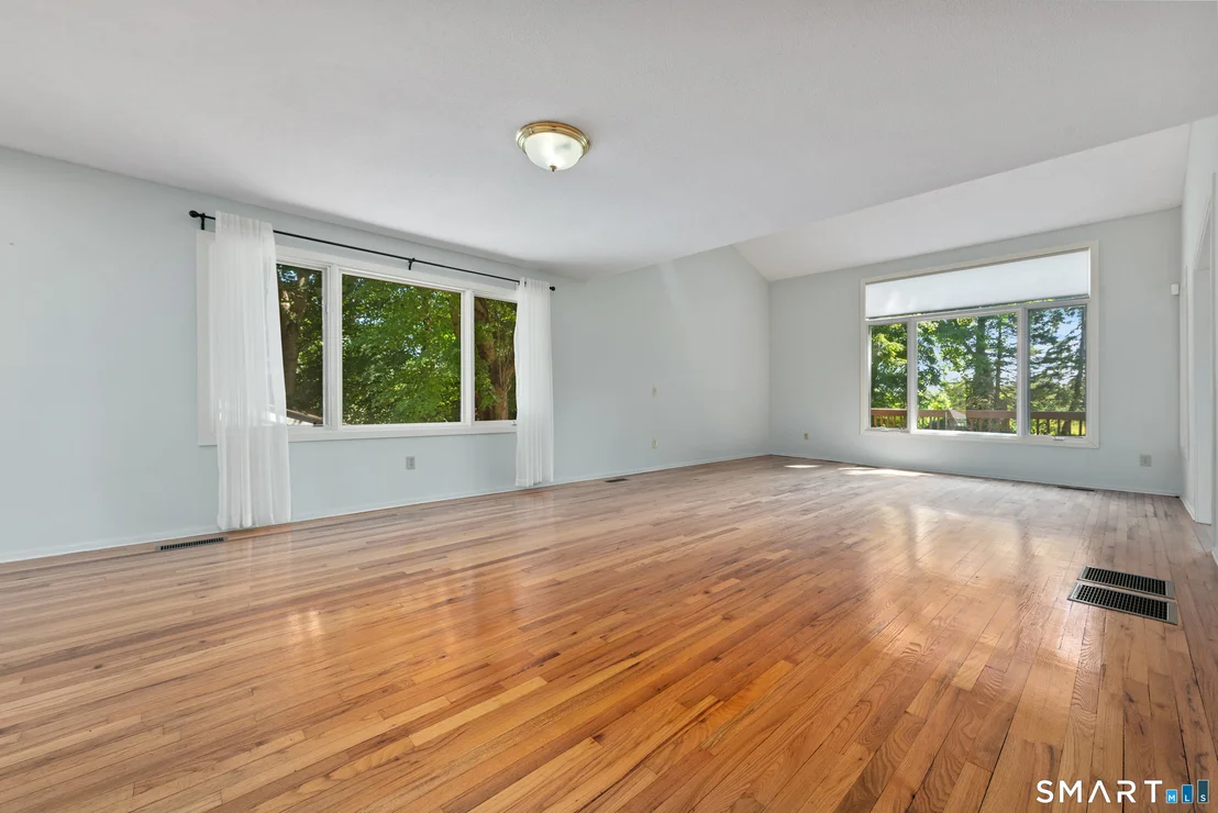 Photo of 48 Russett Drive