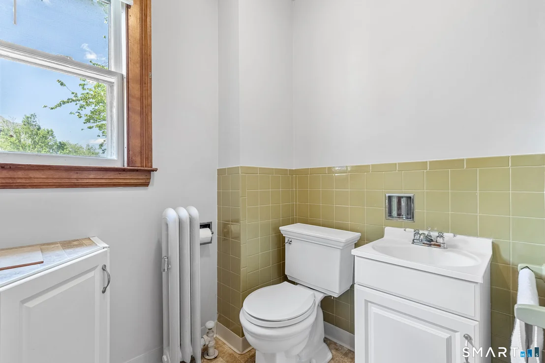 Photo of 120 Bloomfield Avenue