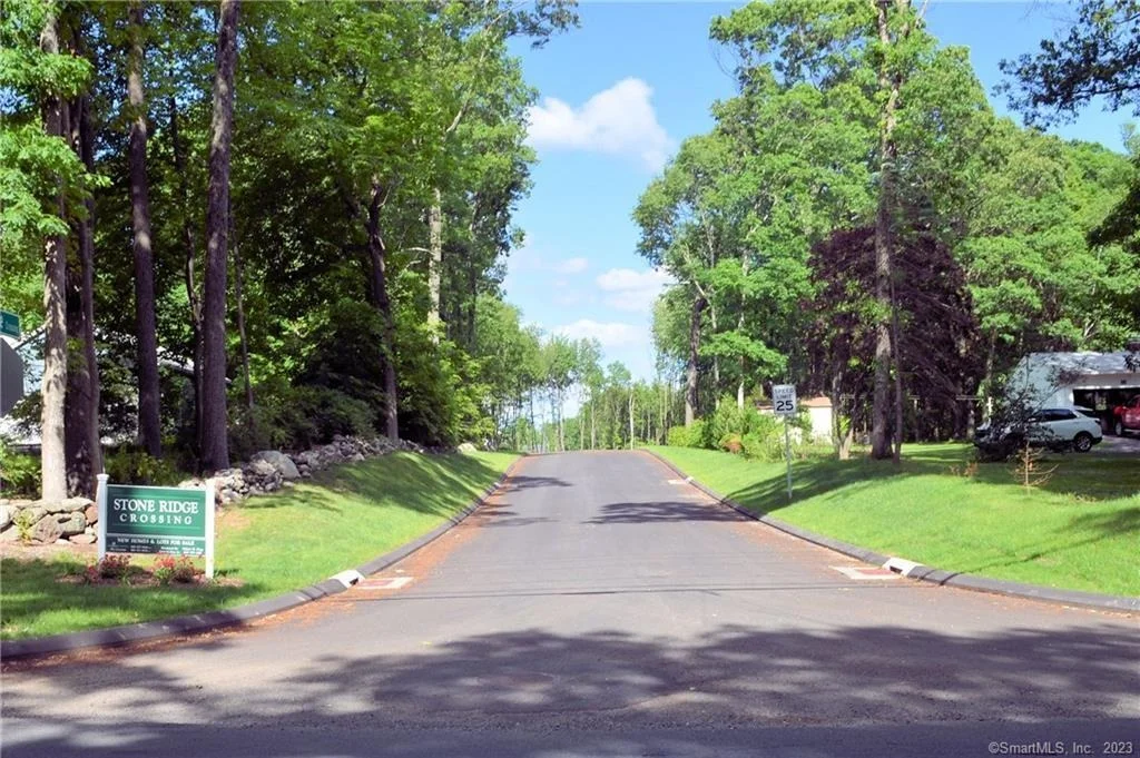 Photo of 37 Stone Ridge Crossing